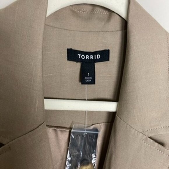Torrid Stone Short Sleeve Linen Blazer Tan Womens 1X NWT - Picture 3 of 8